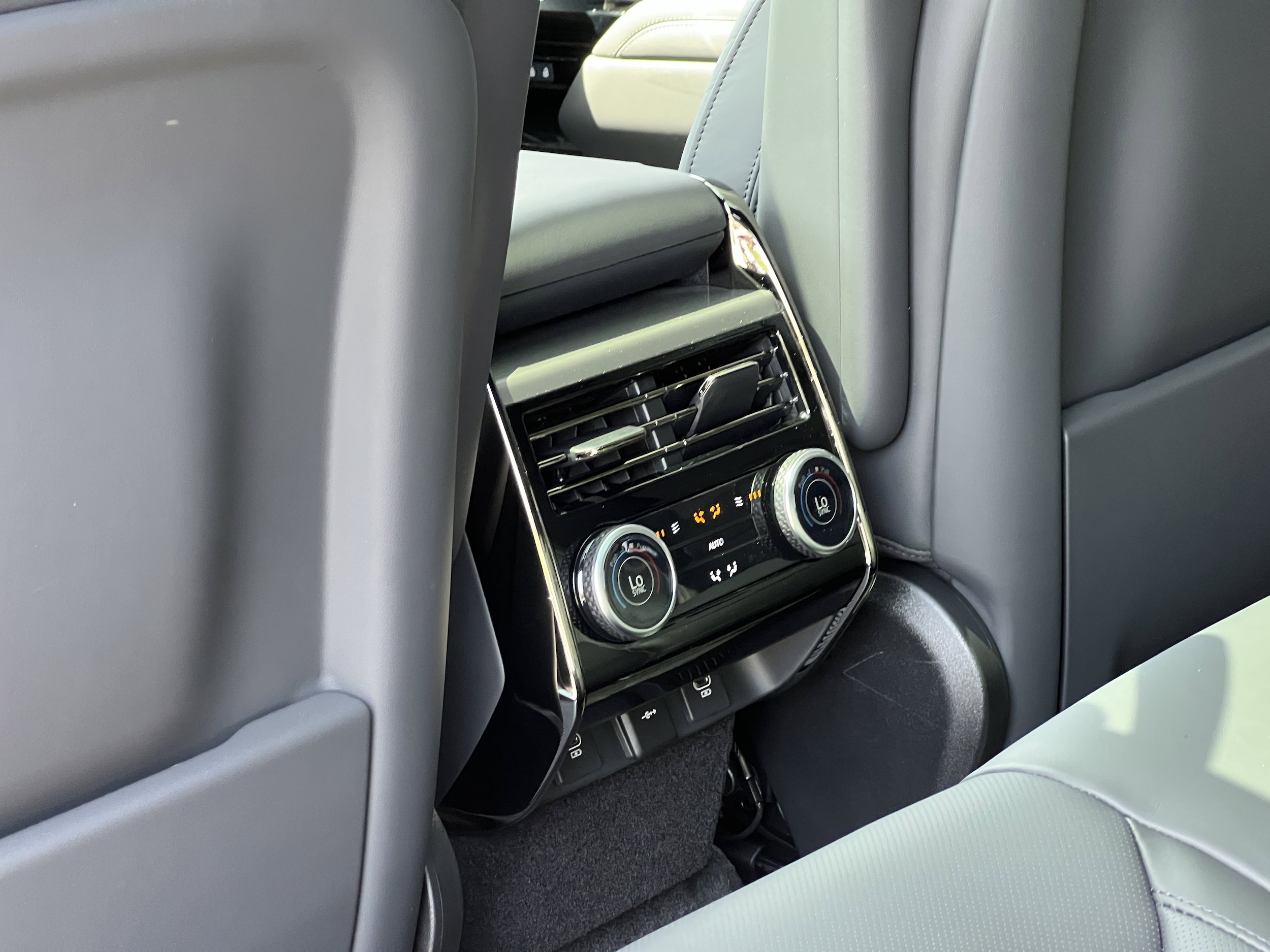 2025 Land Rover Range Rover Sport Dynamic SE - Photo 17