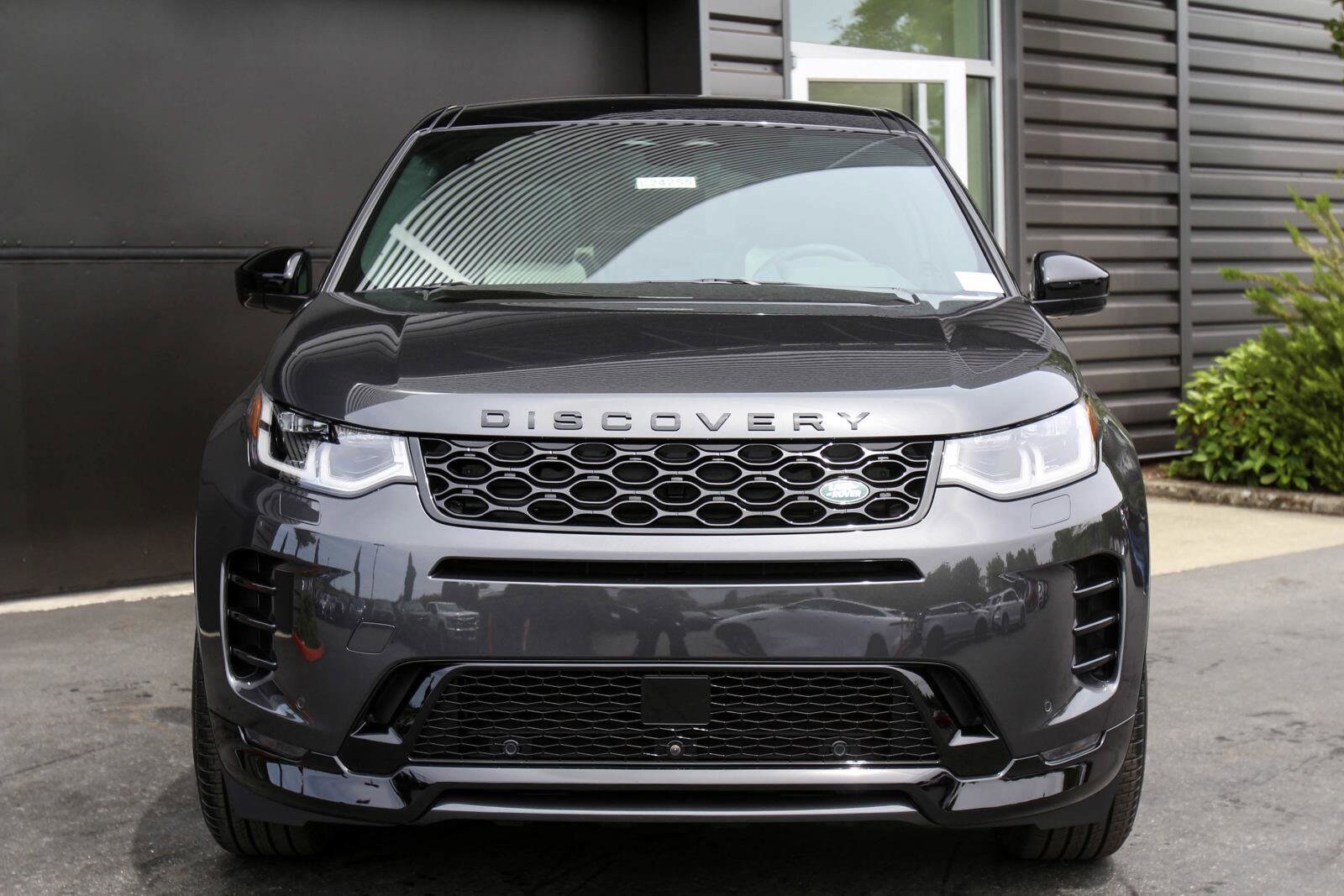 2024 Land Rover Discovery Sport Dynamic SE photo 3