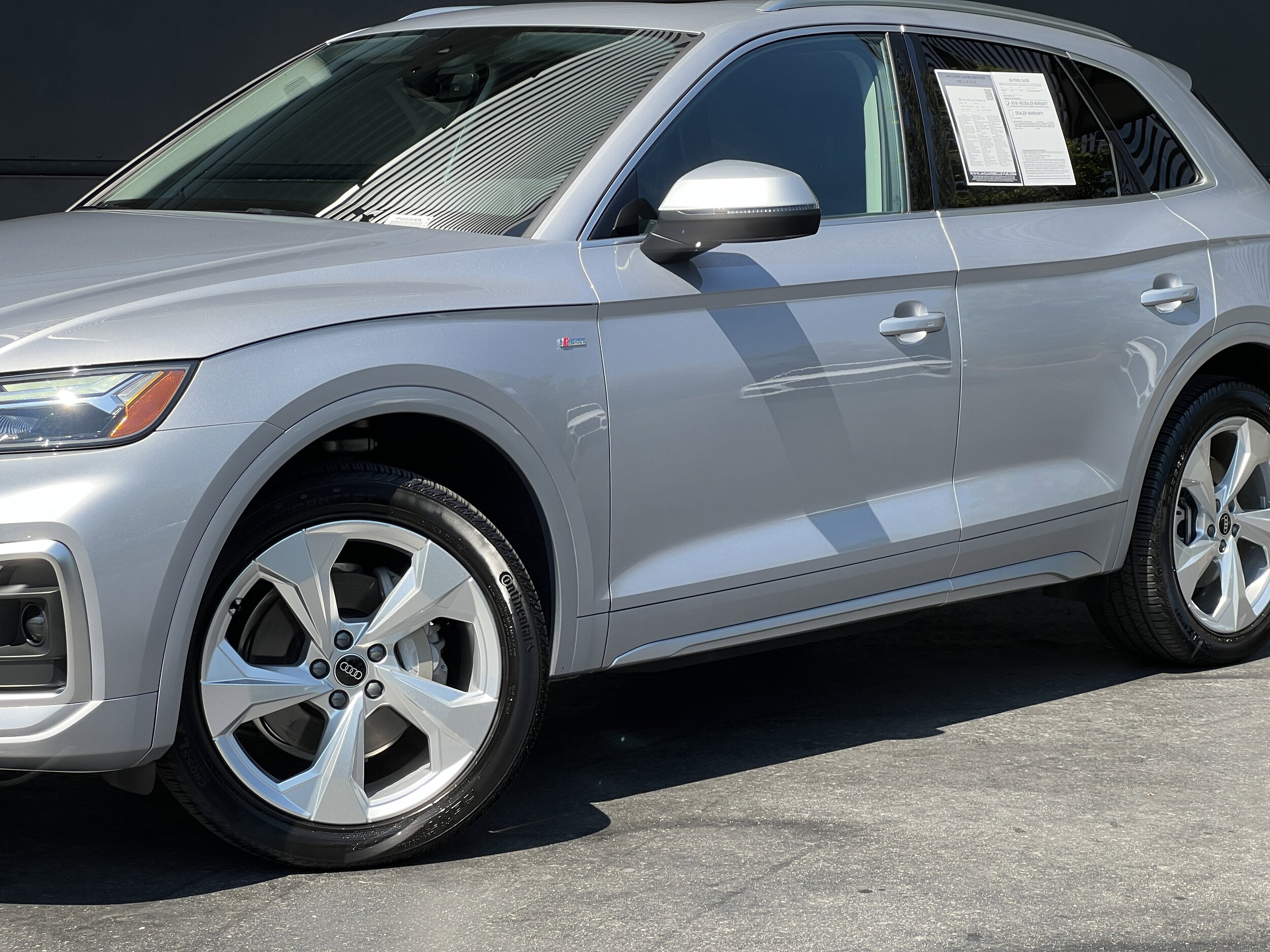 2022 Audi Q5 45 S line Premium photo 2