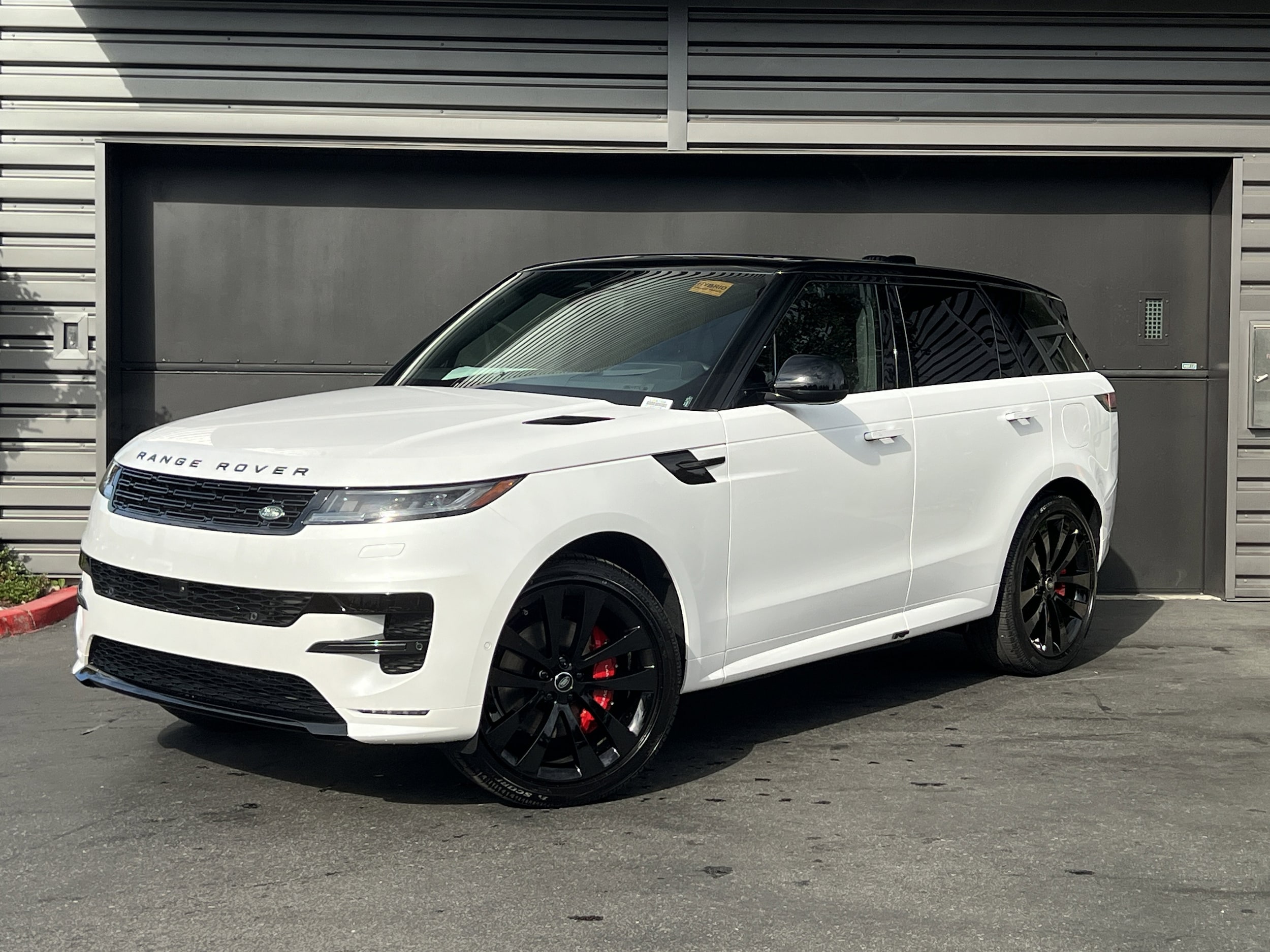 2025 Land Rover Range Rover Sport Dynamic SE's photo