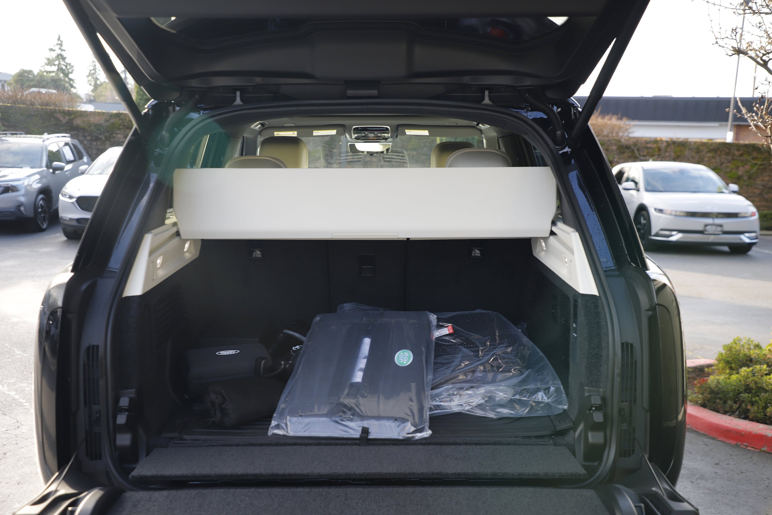 2026 Land Rover Range Rover SE - Photo 12