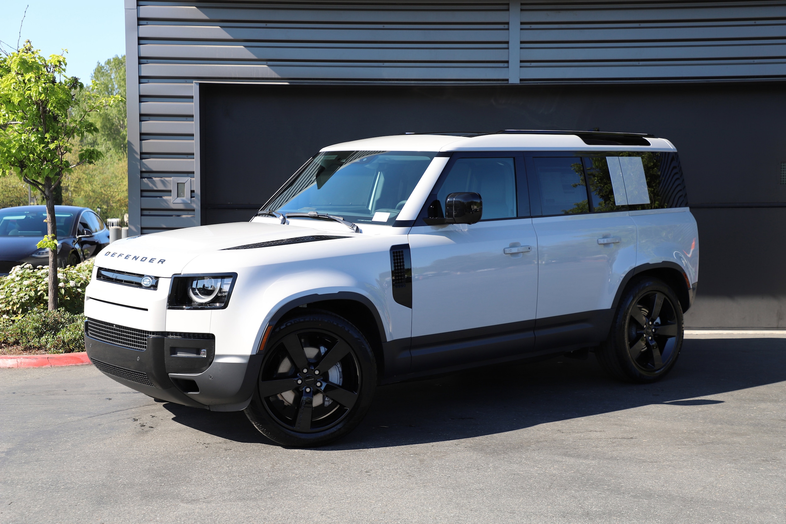 2026 Land Rover Defender 110 S P300's photo