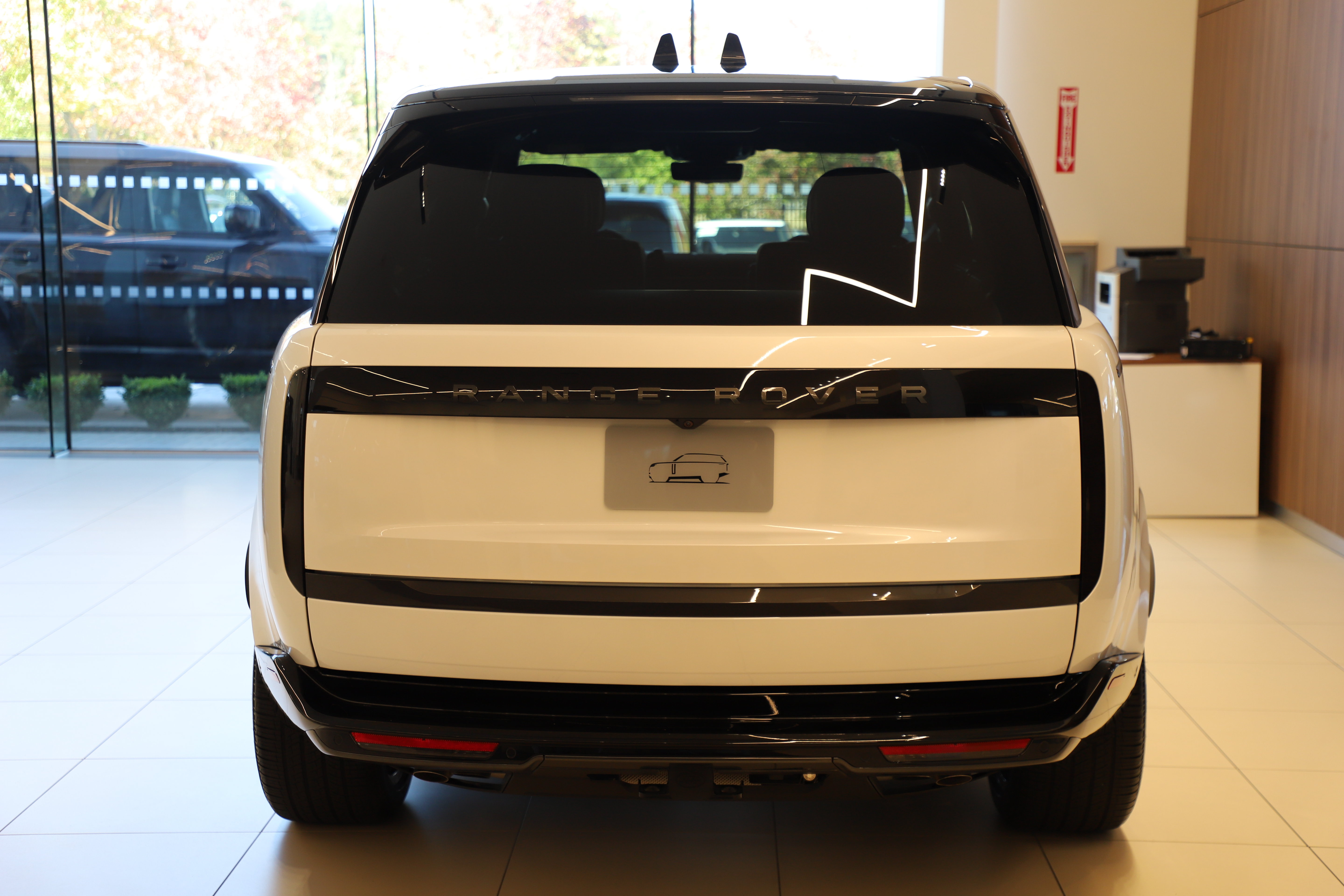 New 2027 Land Rover Range Rover P530 SE LWB 7 Seat SUV