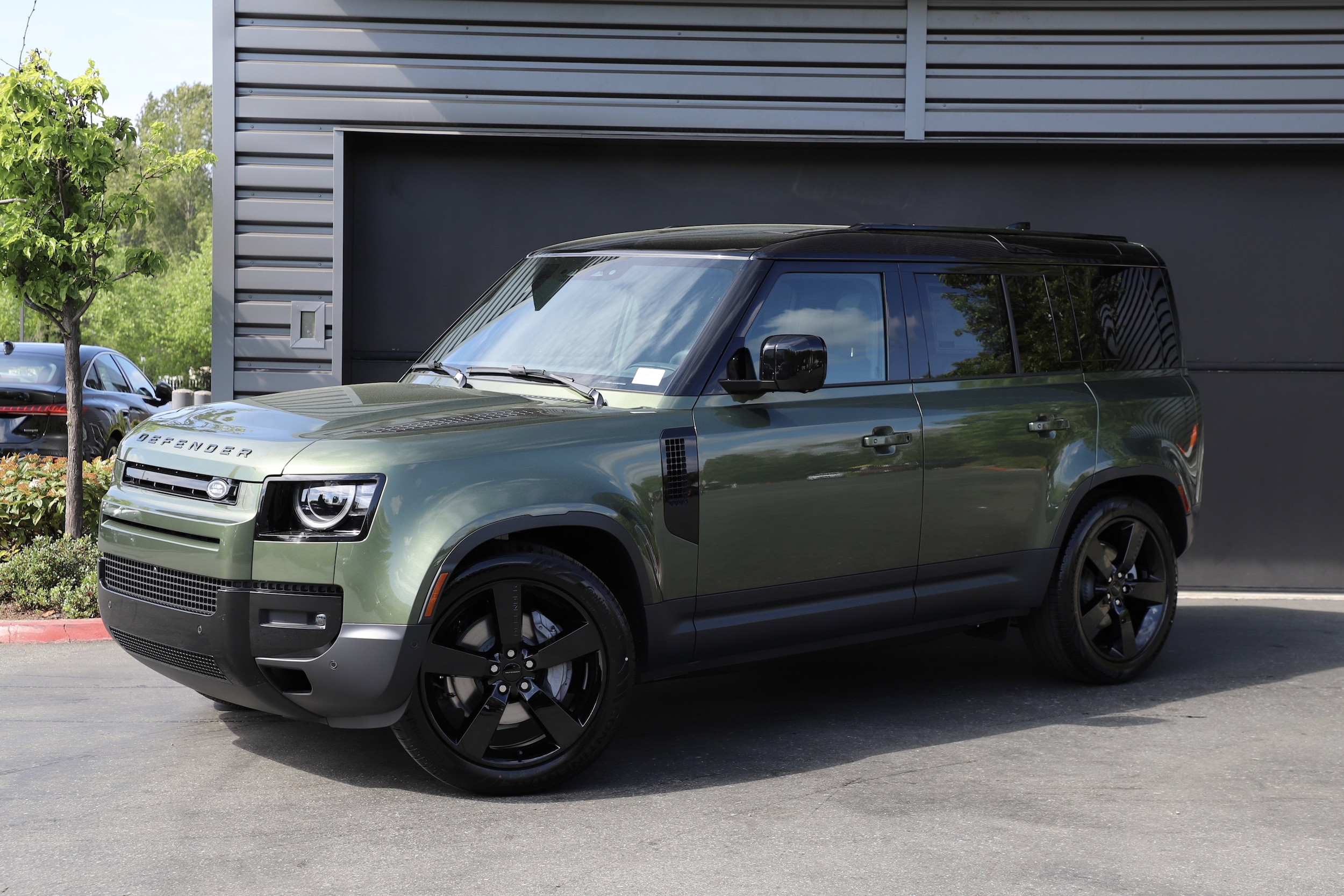 2026 Land Rover Defender 110 S P300's photo