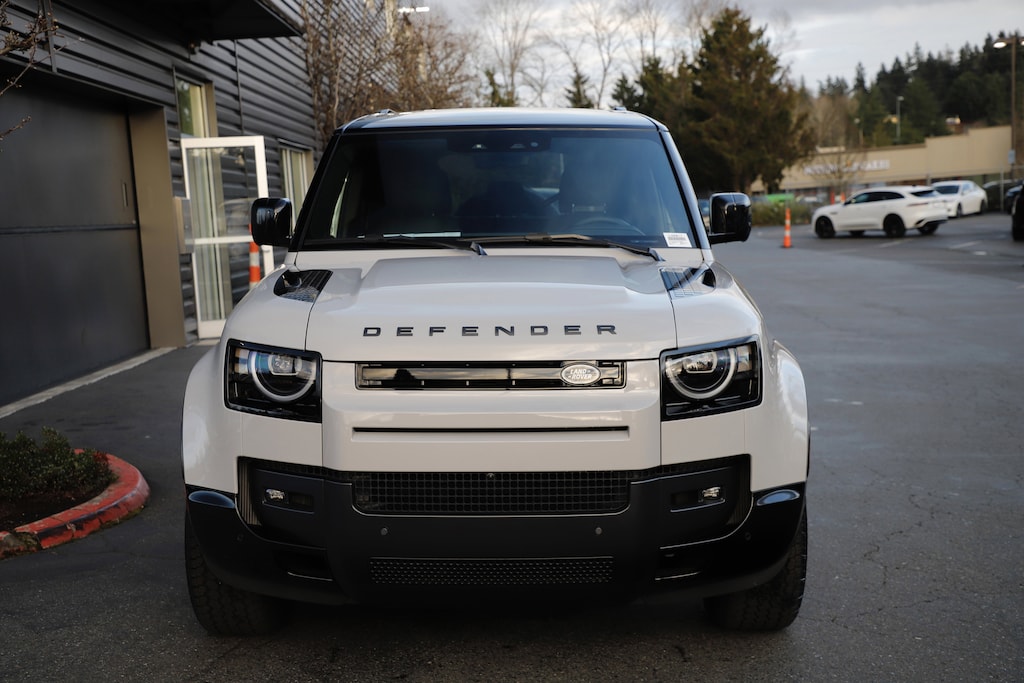 New 2026 Land Rover Defender 110 X-Dynamic SE SUV