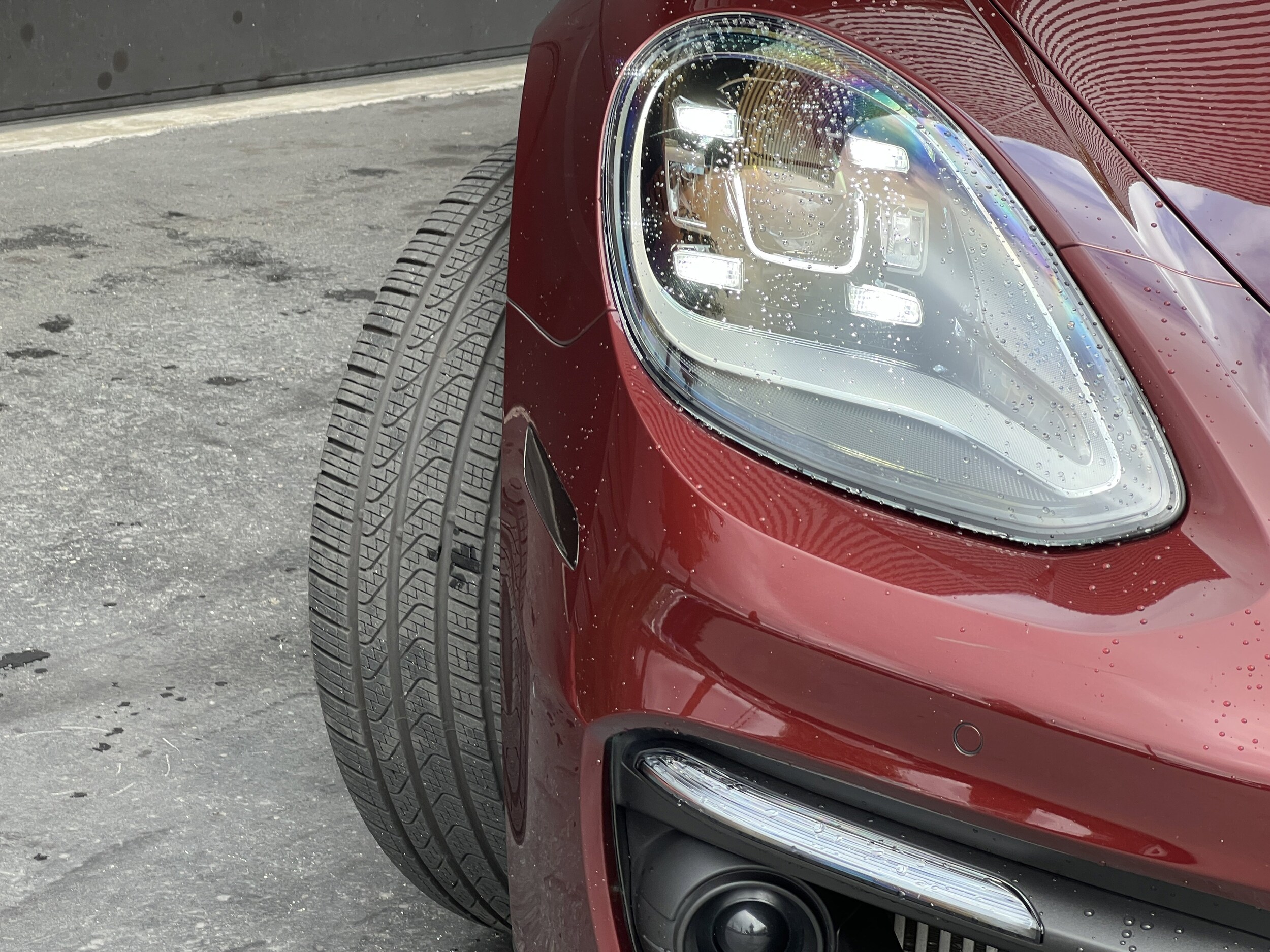 2021 Porsche Panamera 4 photo 3