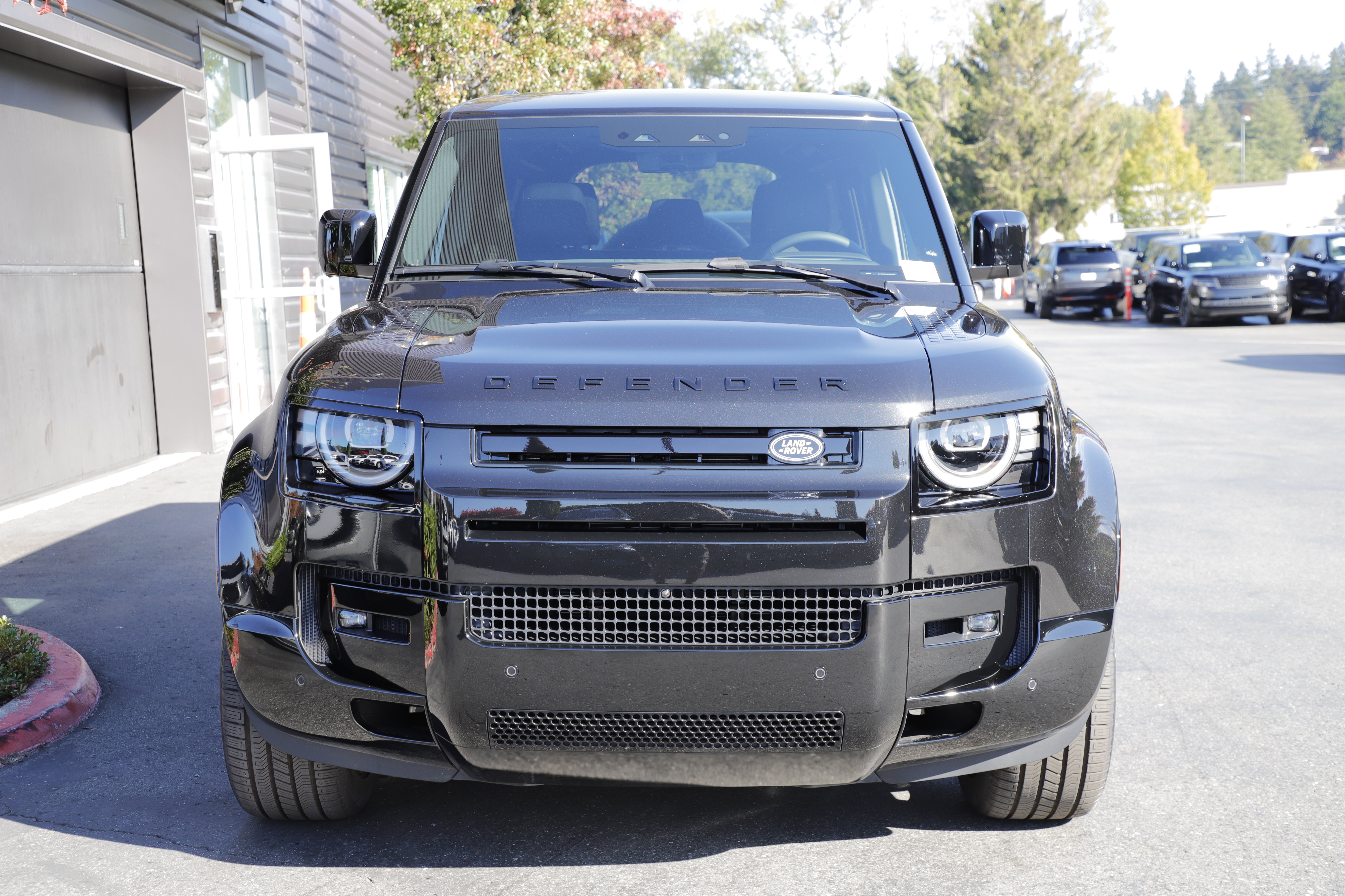 New 2026 Land Rover Defender 110 P400 X-Dynamic SE SUV