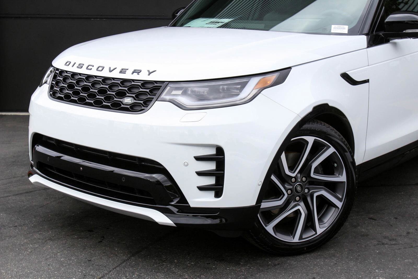 2024 Land Rover Discovery SE photo 2