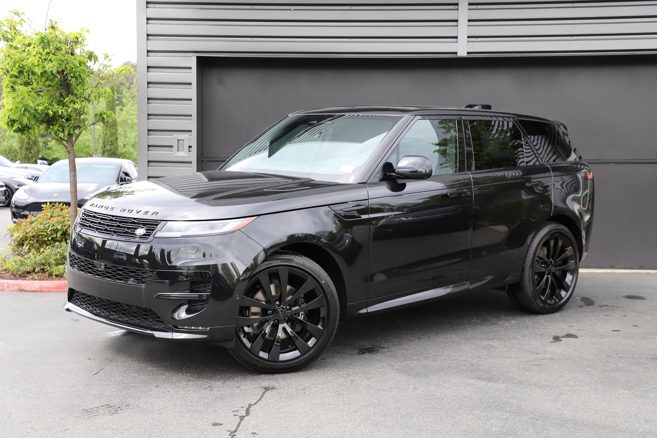 2026 Land Rover Range Rover Sport P400 MHEV Dynamic SE's photo