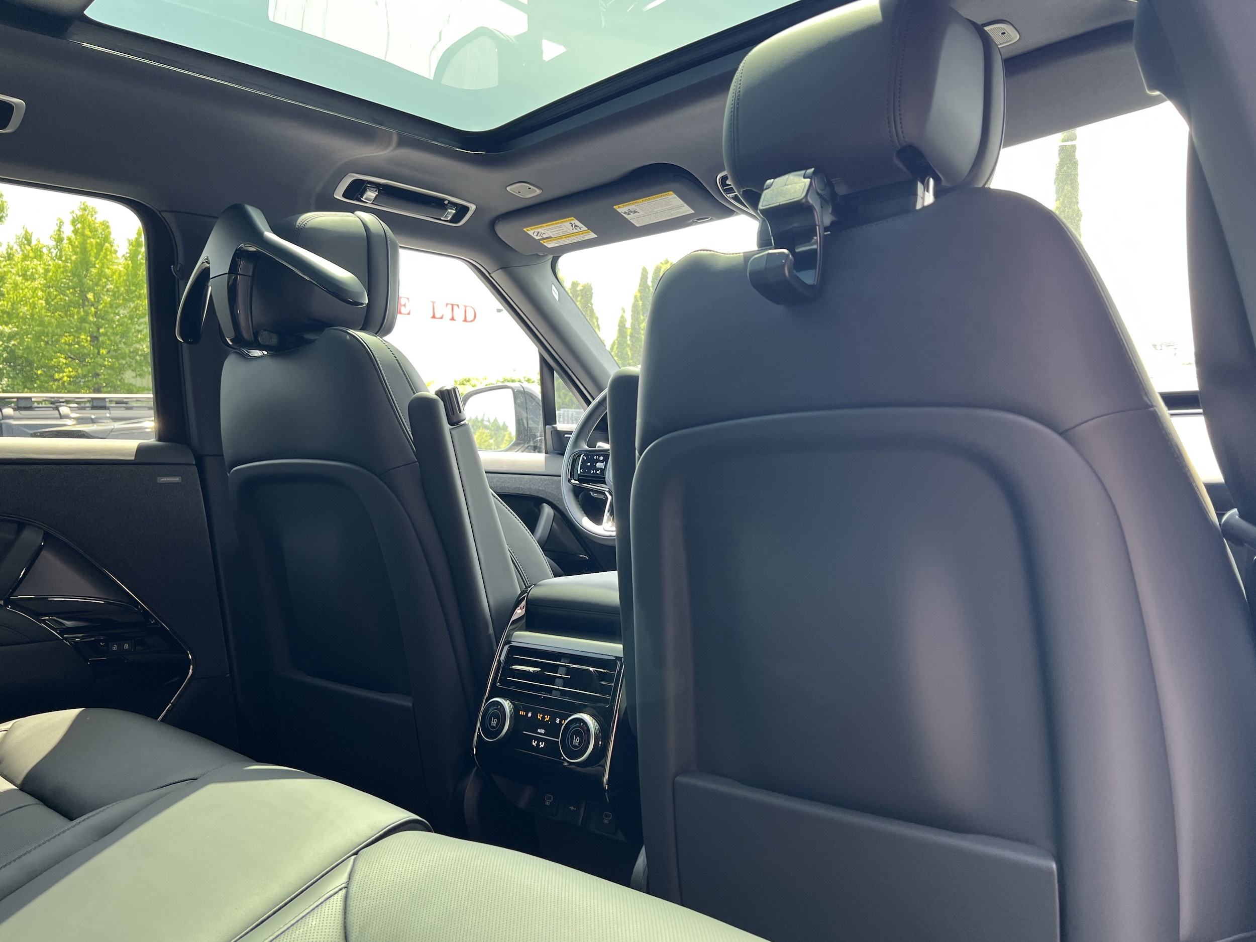 2025 Land Rover Range Rover Sport Dynamic SE - Photo 14