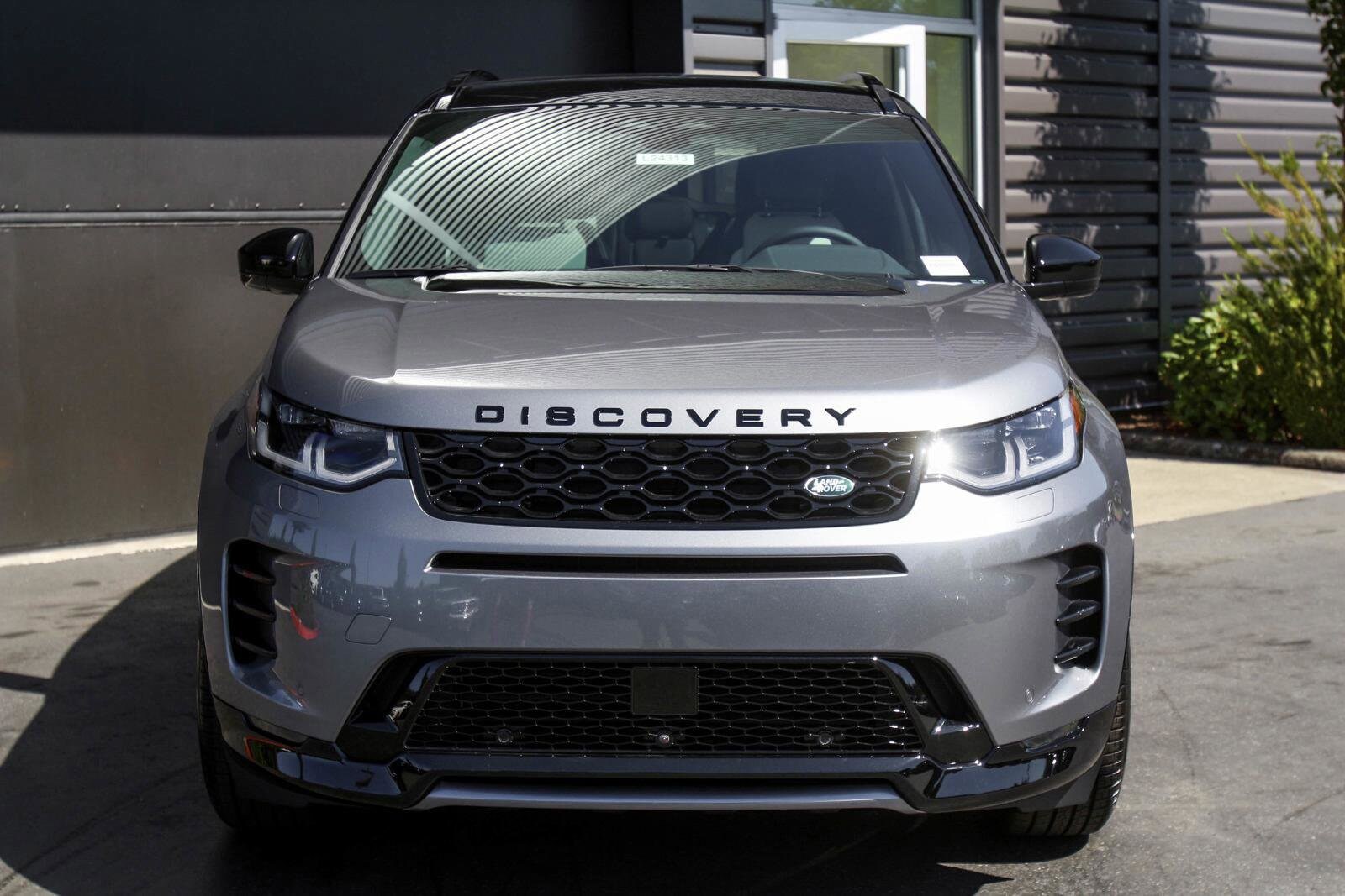 2024 Land Rover Discovery Sport Dynamic SE photo 3