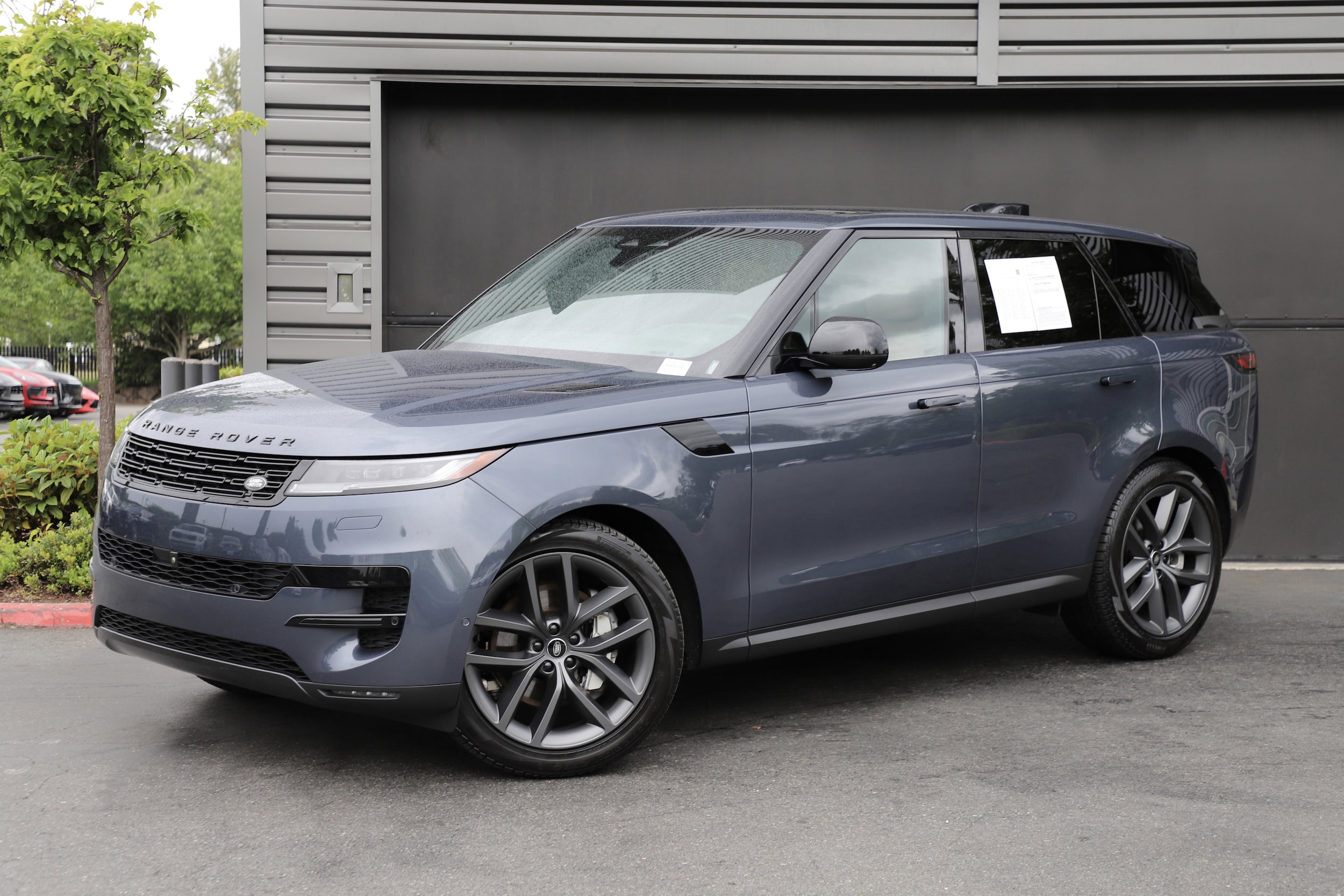 2025 Land Rover Range Rover Sport P360 SE MHEV's photo