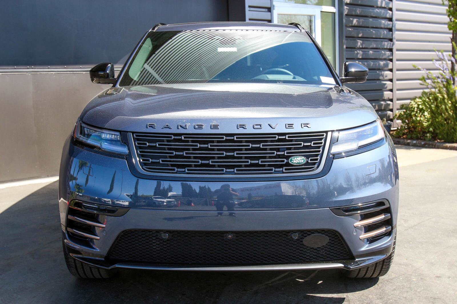 2024 Land Rover Range Rover Velar P250 Dynamic SE photo 3