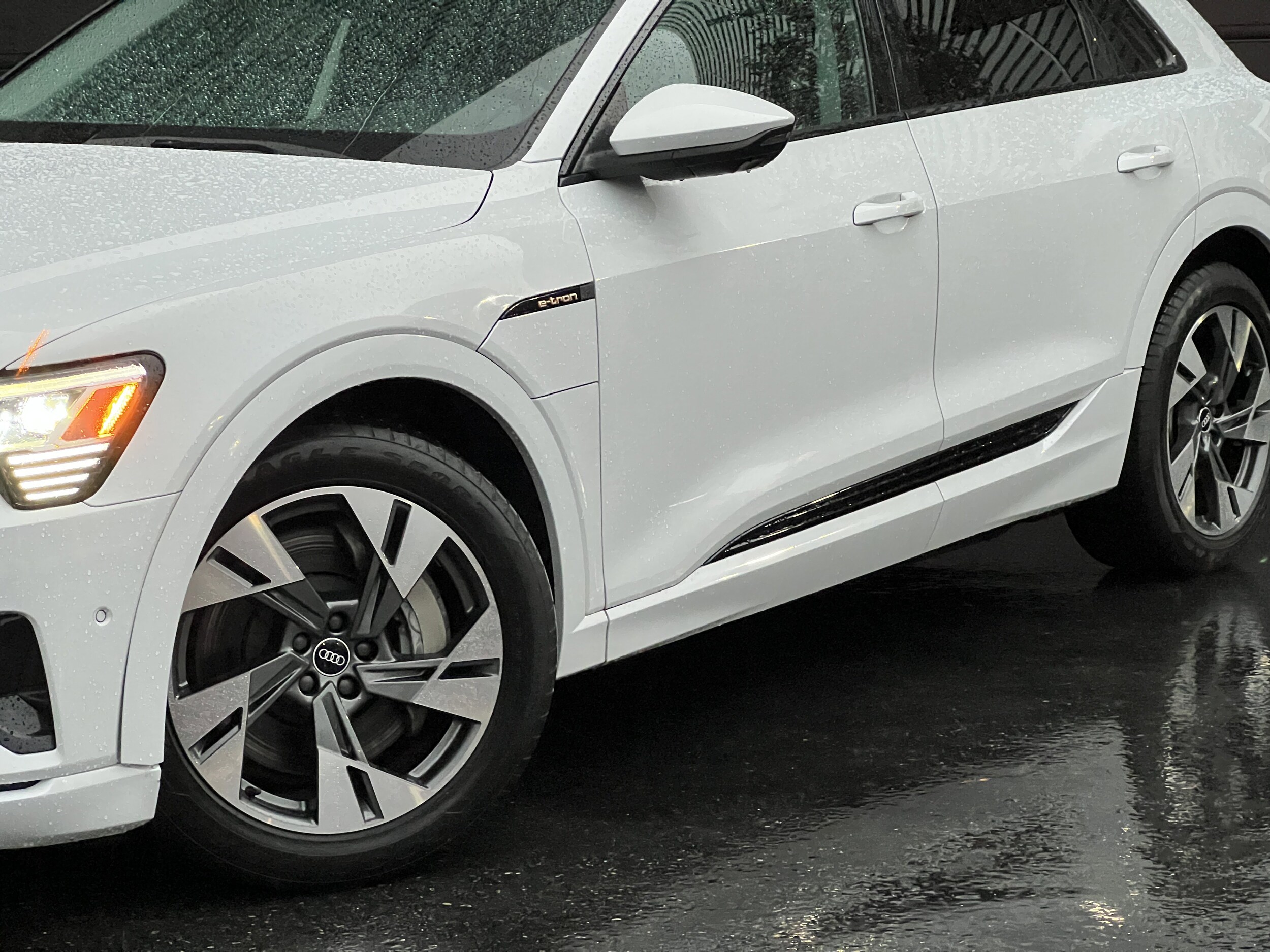 Used 2021 Audi e-tron Premium with VIN WA1AAAGE6MB033100 for sale in Orlando, FL