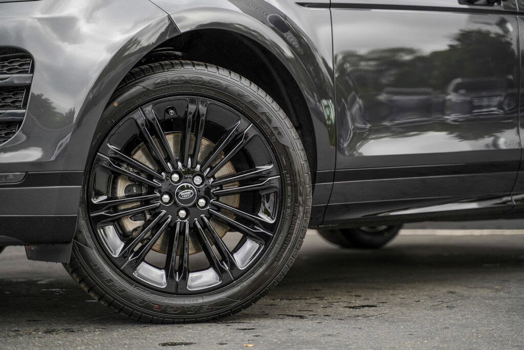 New 2025 Land Rover Range Rover Evoque Dynamic SE Dynamic SE AWD