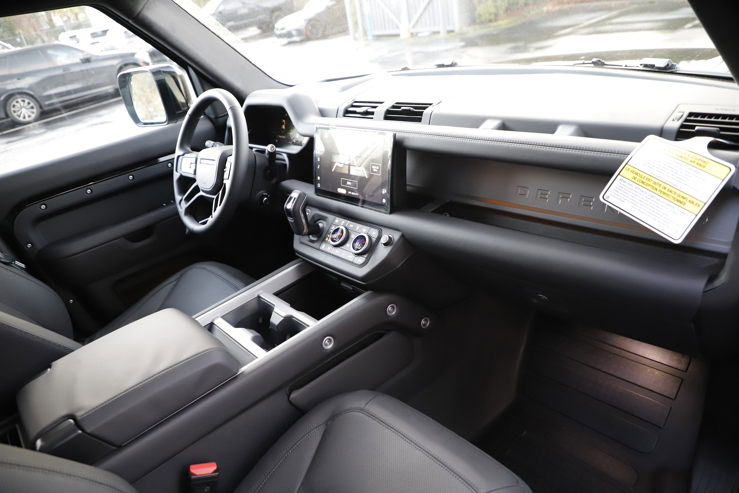 2025 Land Rover Defender X - Photo 8
