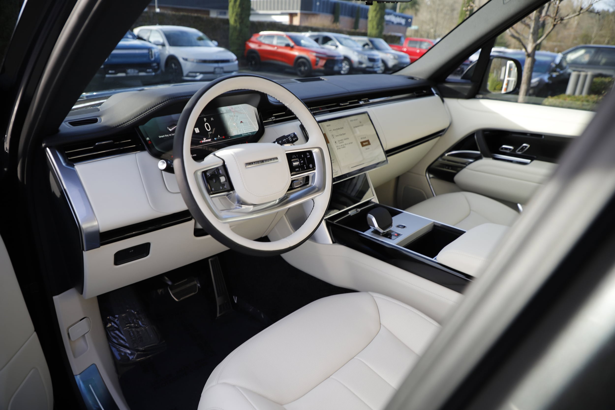 2026 Land Rover Range Rover SE - Photo 20