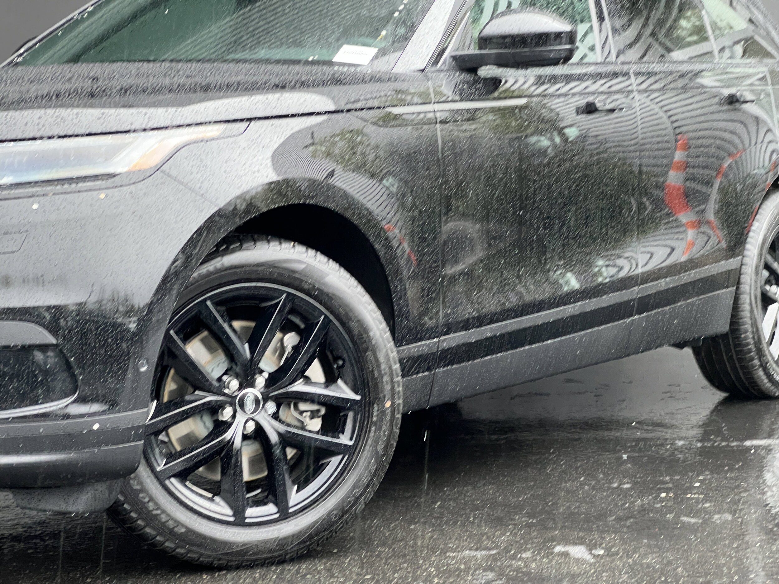 2026 Land Rover Range Rover Velar S photo 2