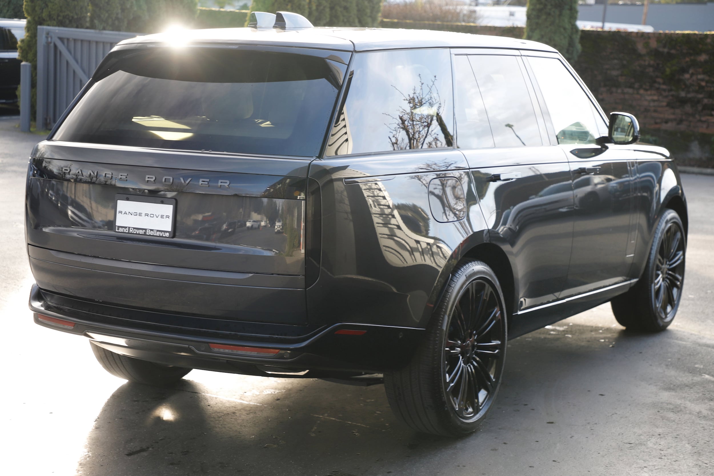 2026 Land Rover Range Rover SE - Photo 6