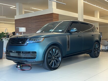 2025 Land Rover Range Rover SV Carmel Edition SUV