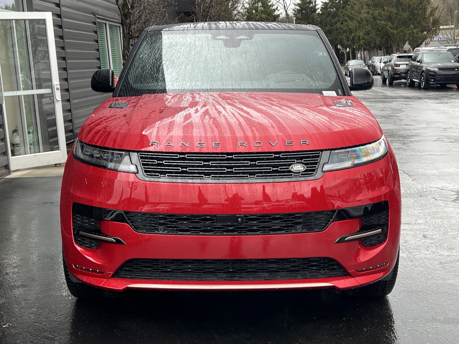 2025 Land Rover Range Rover Sport SE photo 4