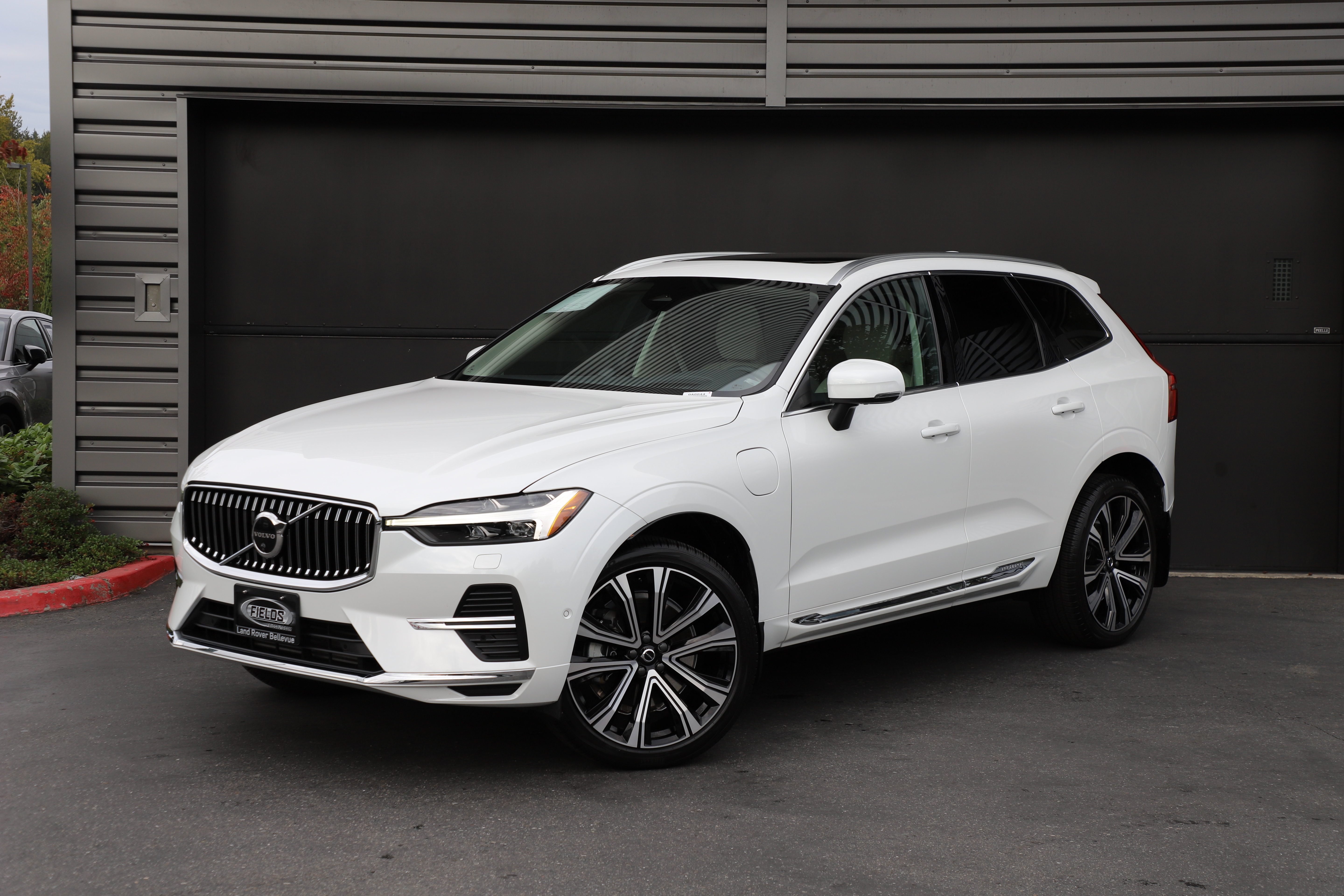  Volvo XC60 Recharge Plug-In Hybrid