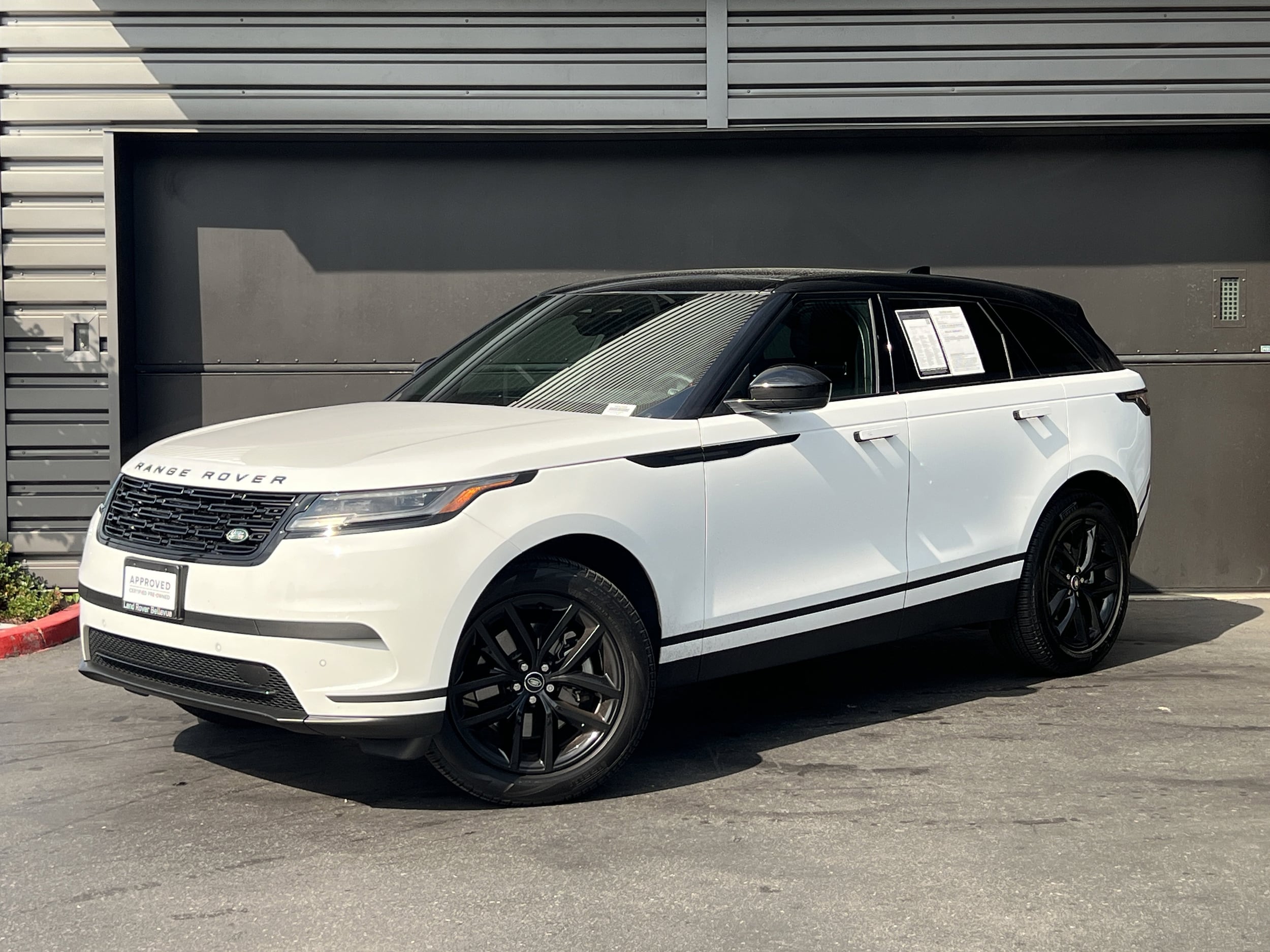 2025 Land Rover Range Rover Velar