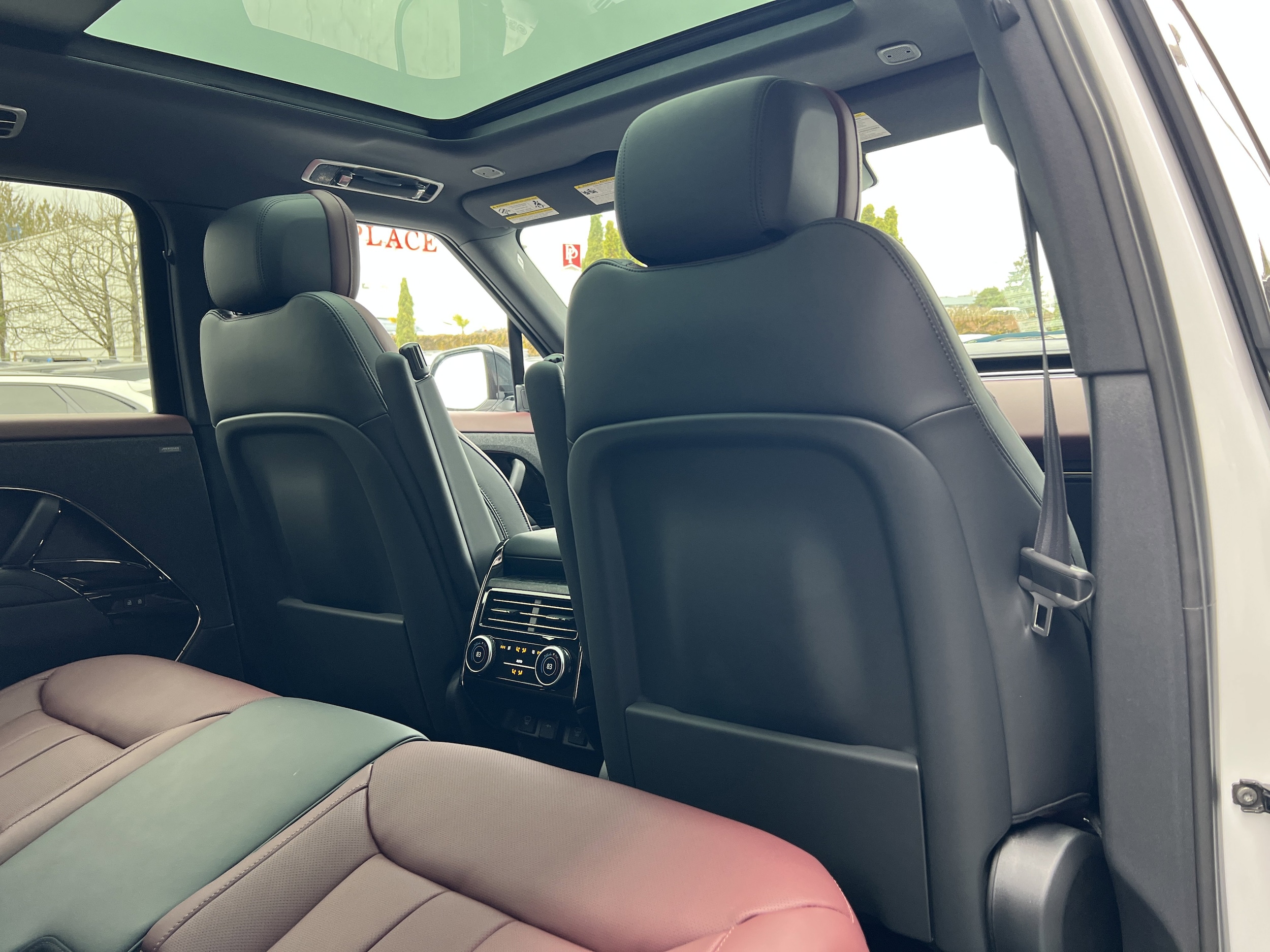 2025 Land Rover Range Rover Sport Dynamic SE - Photo 14