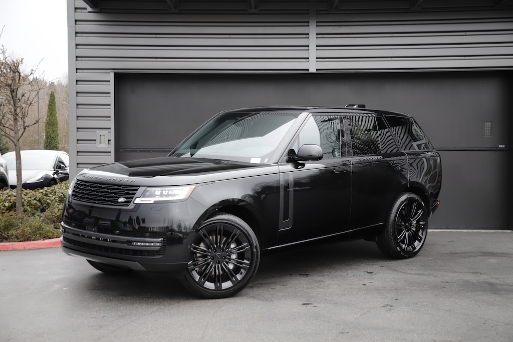 New 2026 Land Rover Range Rover SE SUV
