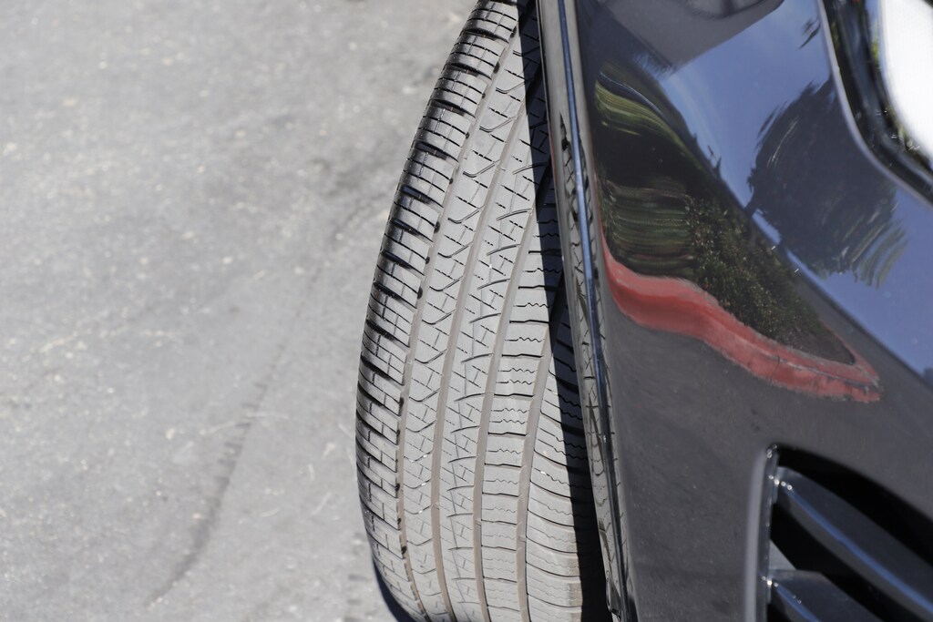Certified 2025 Land Rover Discovery Sport Dynamic SE SUV