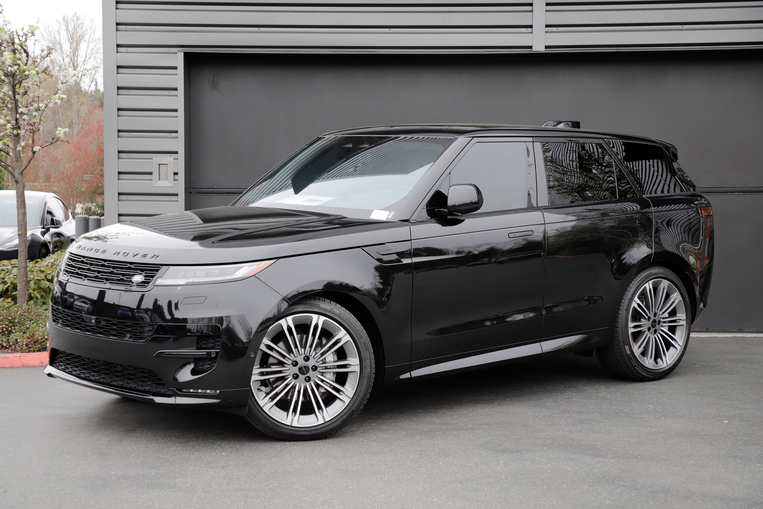 2026 Land Rover Range Rover Sport P400 MHEV Dynamic SE's photo
