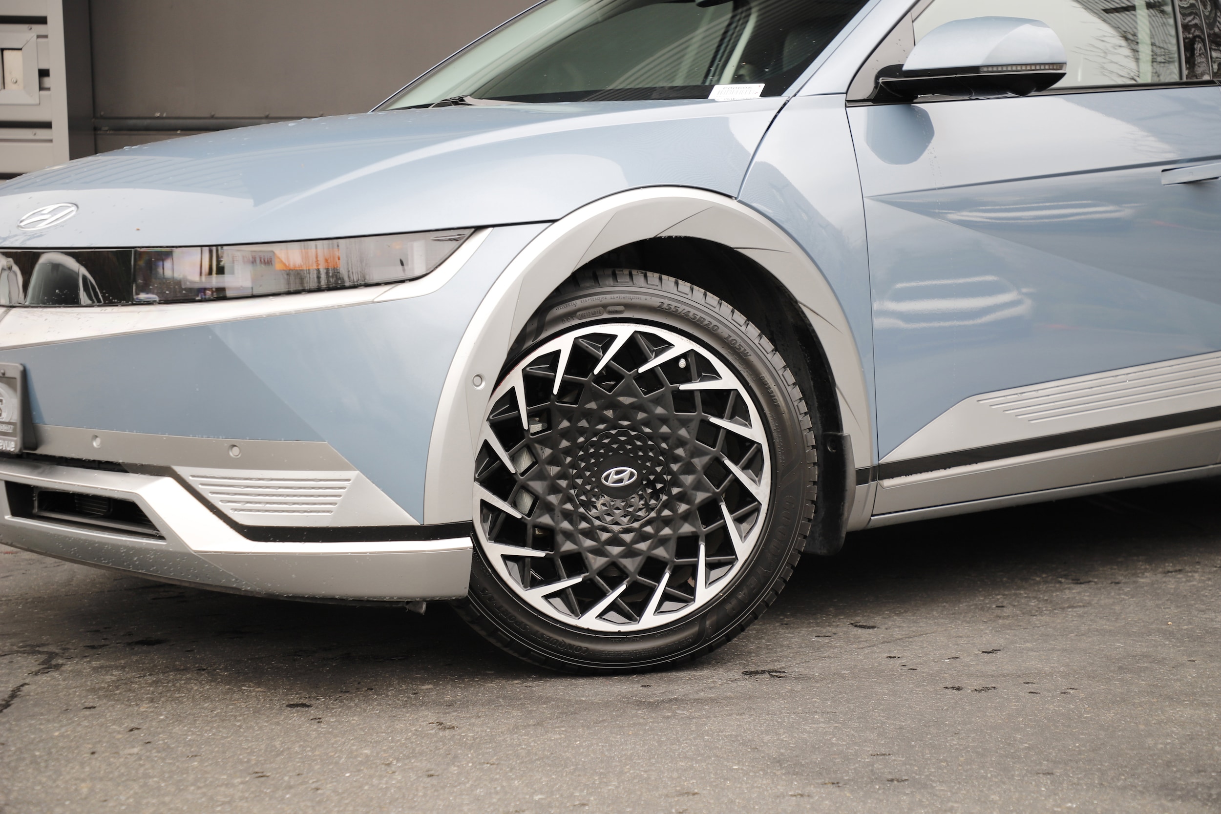 Used 2023 Hyundai IONIQ 5 Limited with VIN KM8KRDAF5PU157675 for sale in Bellevue, WA