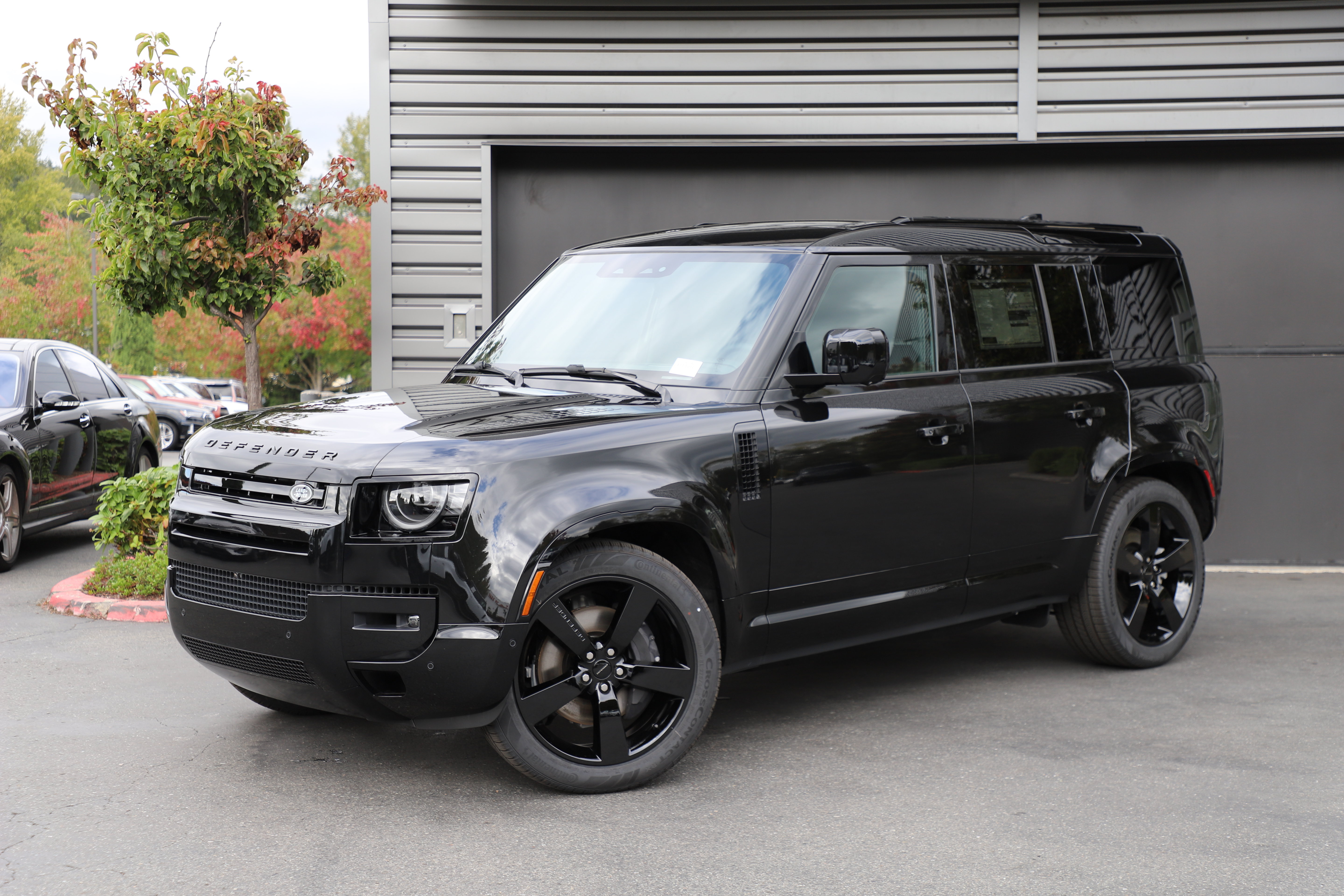 New 2026 Land Rover Defender 110 P400 X-Dynamic SE SUV