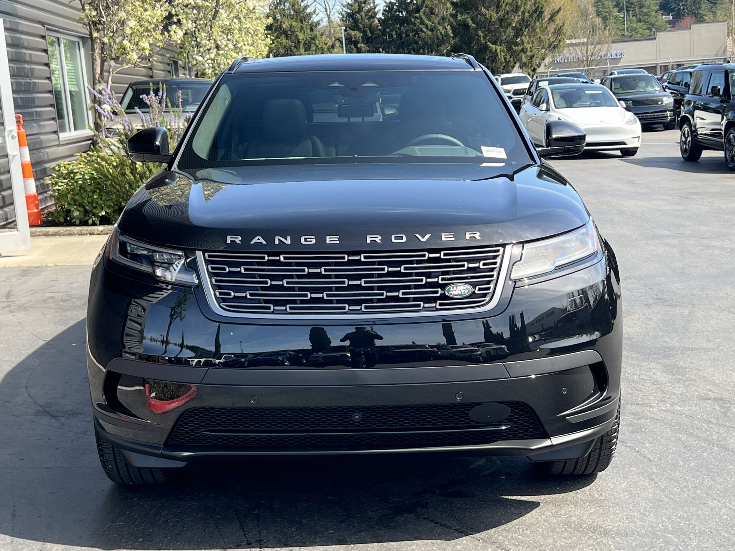 2026 Land Rover Range Rover Velar S photo 4