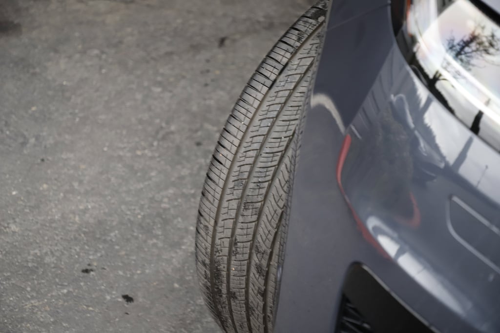 New 2025 Land Rover Range Rover Sport SE SUV