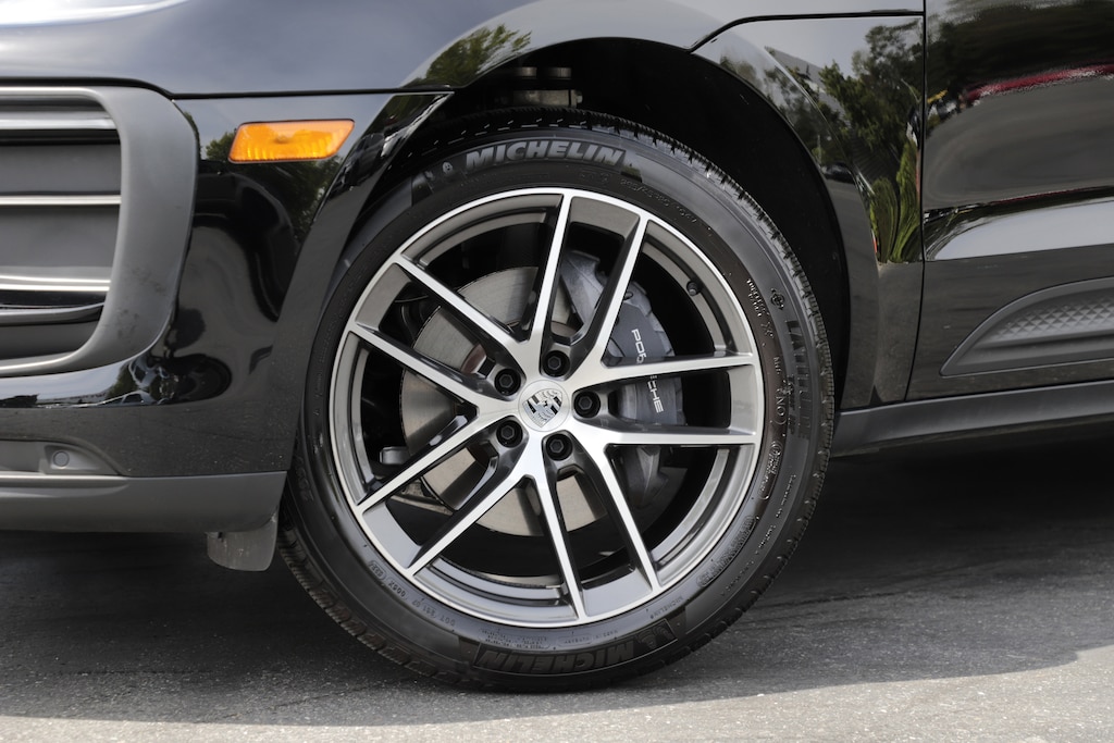 Used 2025 Porsche Macan T SUV