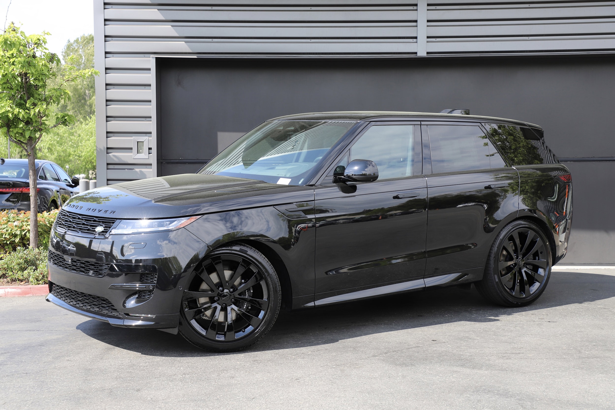 2026 Land Rover Range Rover Sport P400 MHEV Dynamic SE's photo