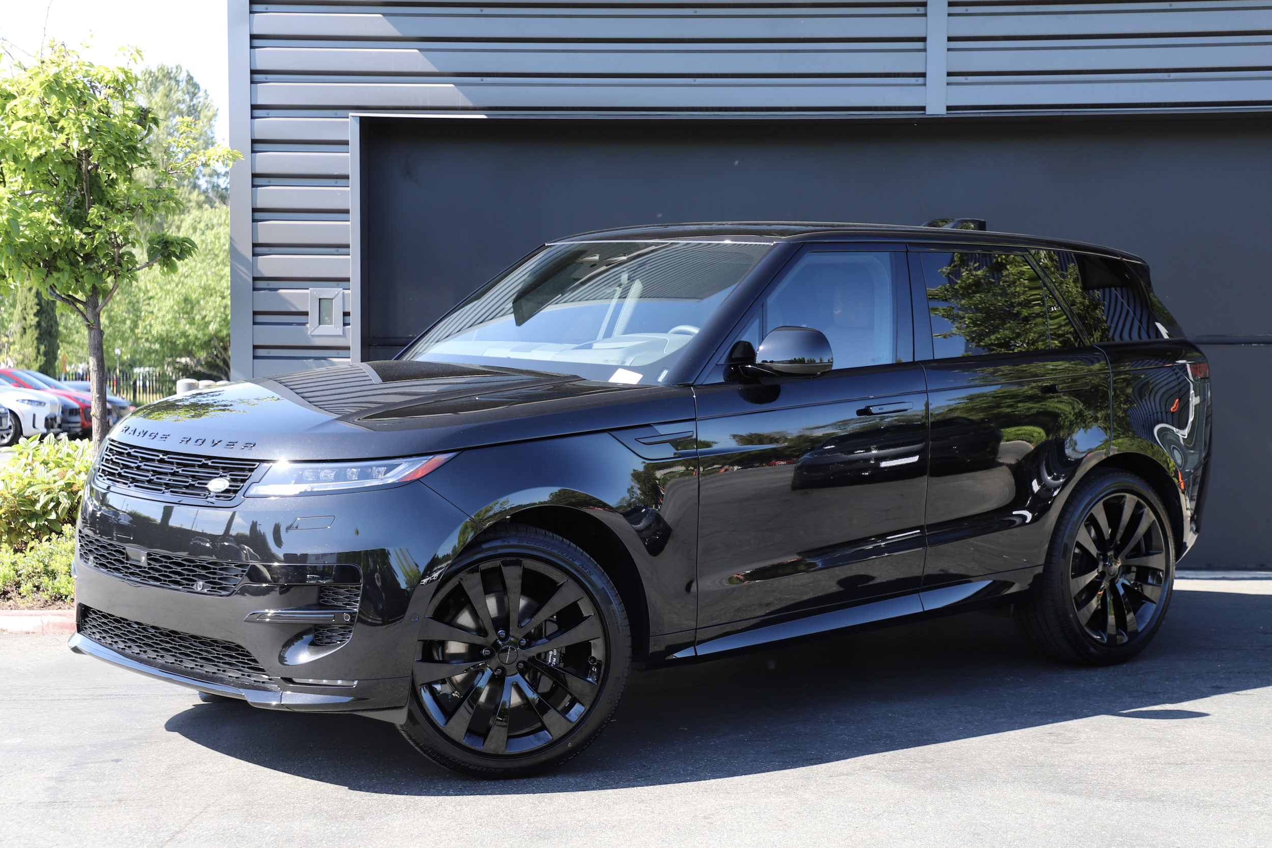 2026 Land Rover Range Rover Sport P400 MHEV Dynamic SE's photo