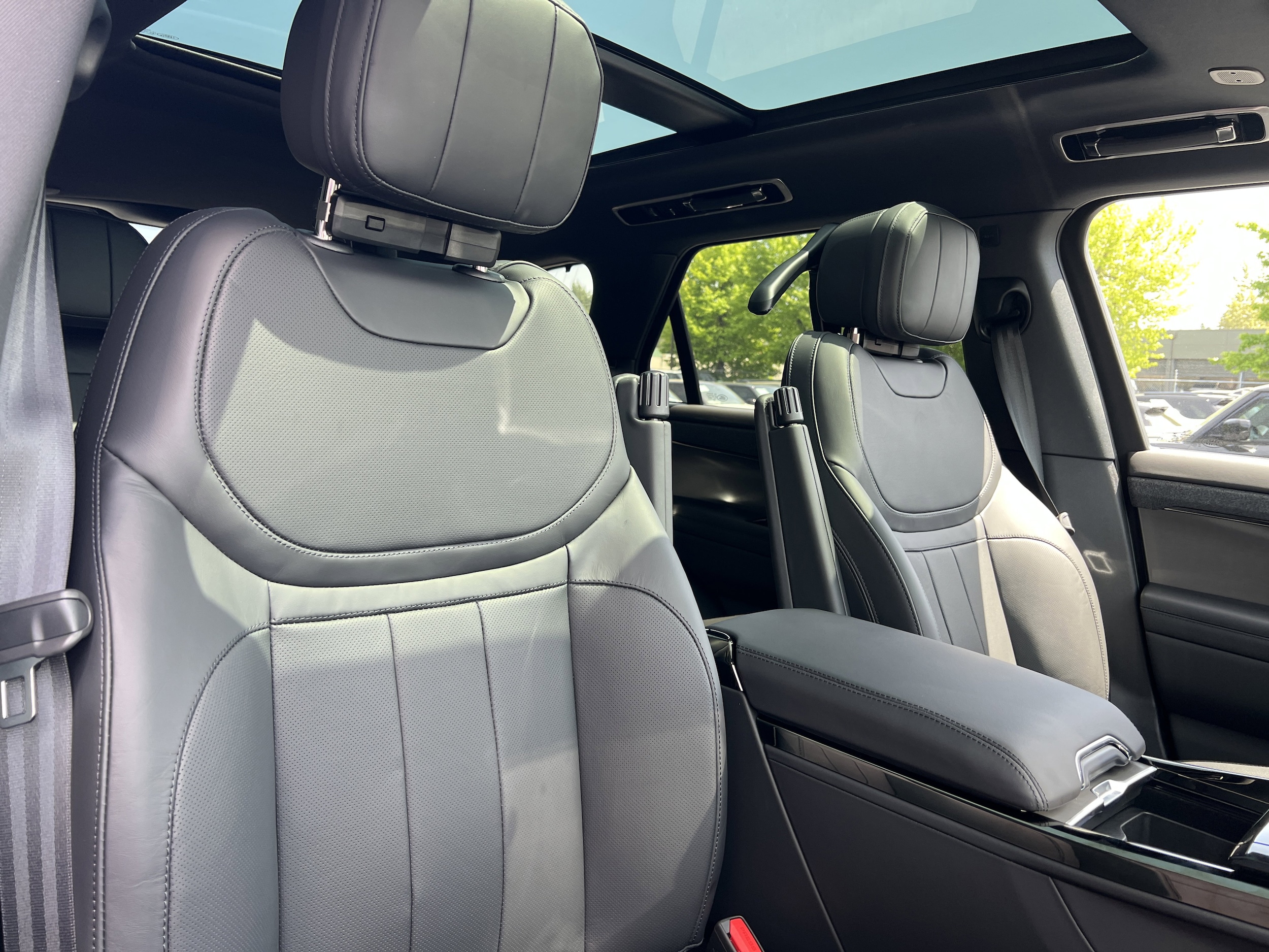 2025 Land Rover Range Rover Sport Dynamic SE - Photo 12