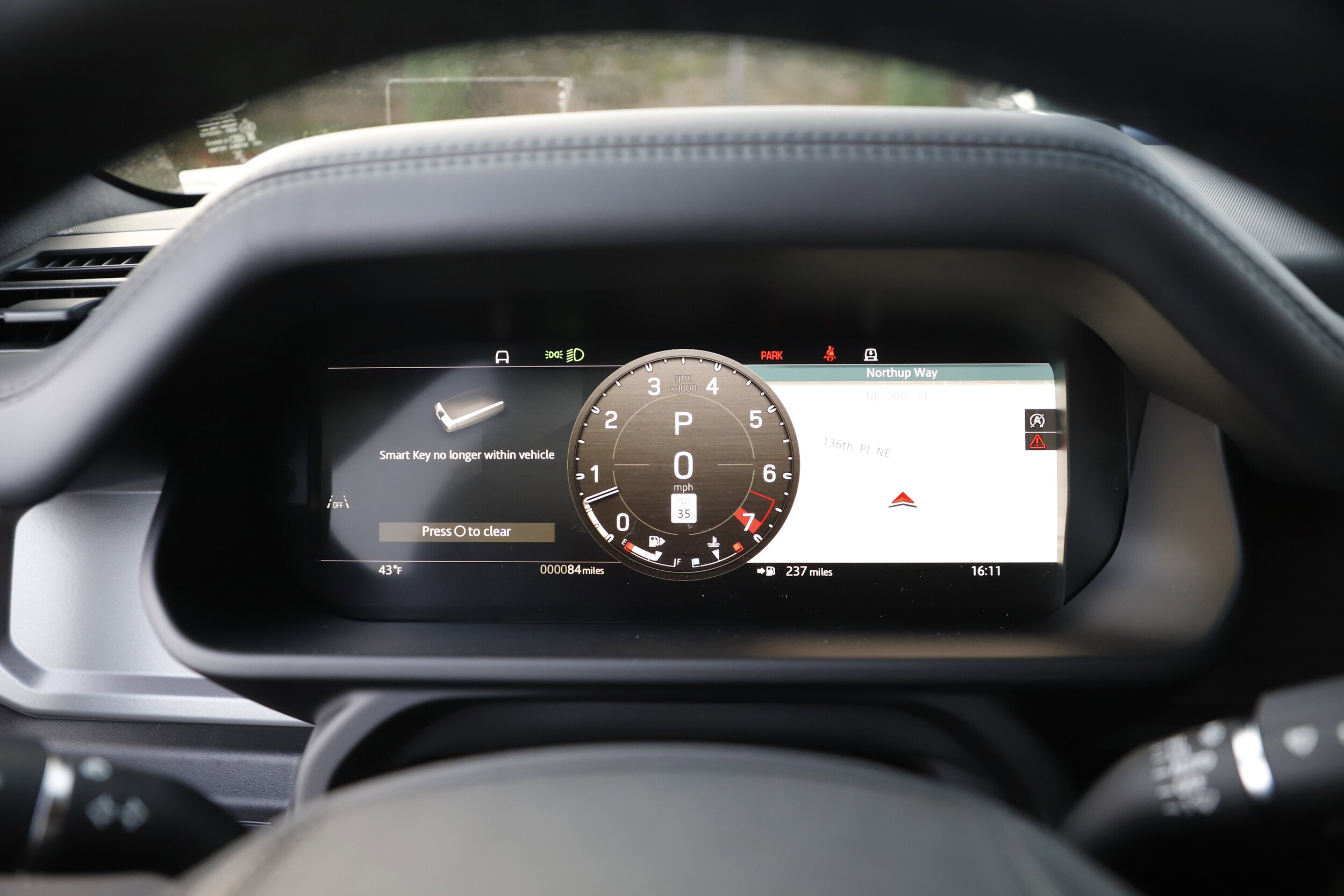 2025 Land Rover Defender X - Photo 22
