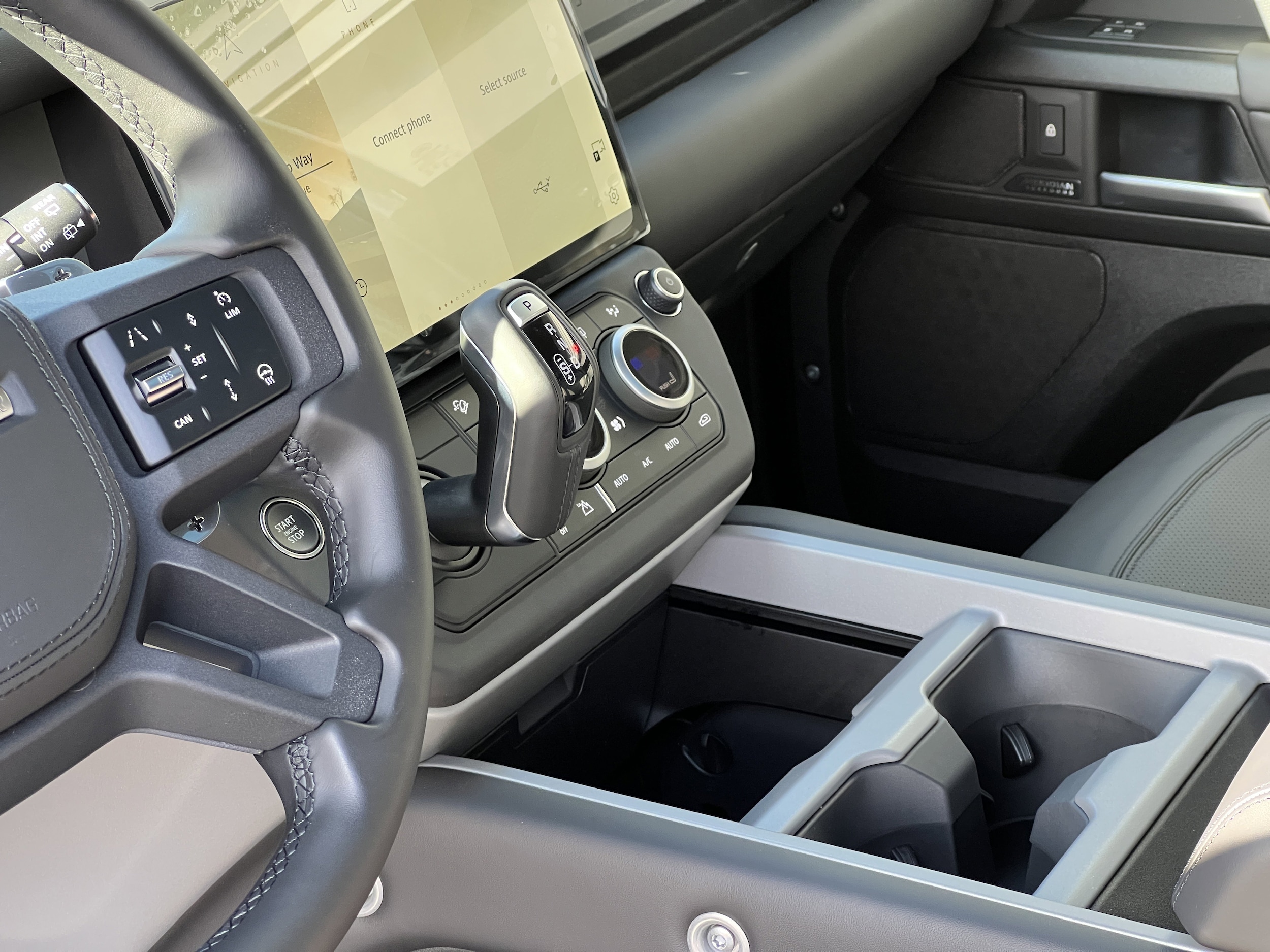 2026 Land Rover Defender V8 - Photo 24