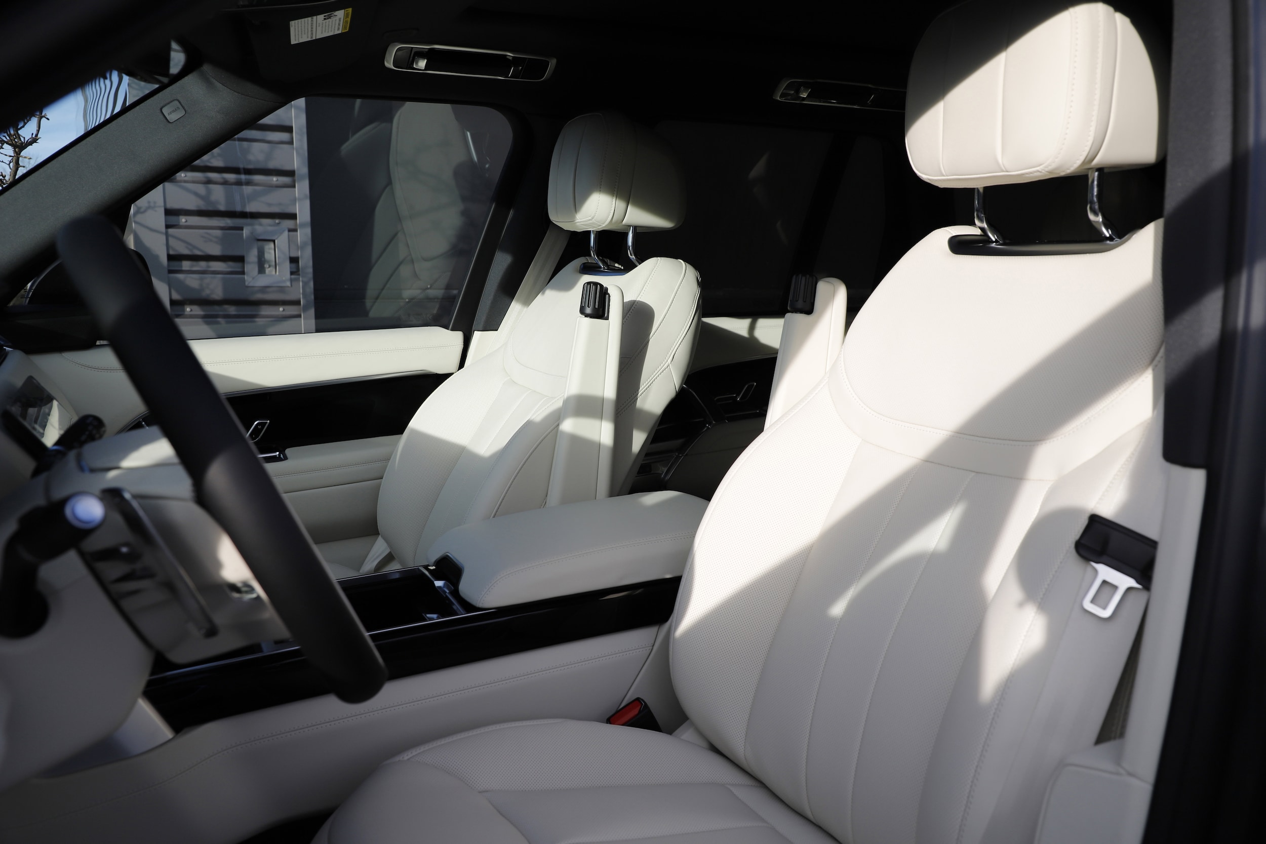 2026 Land Rover Range Rover SE - Photo 19