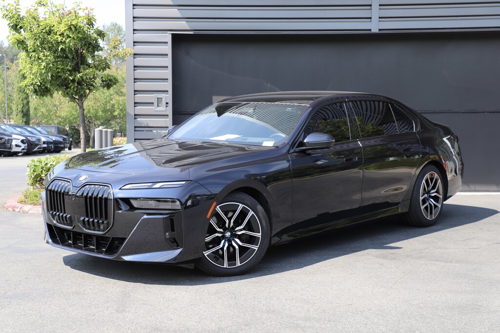 Used 2024 BMW 760i xDrive Sedan