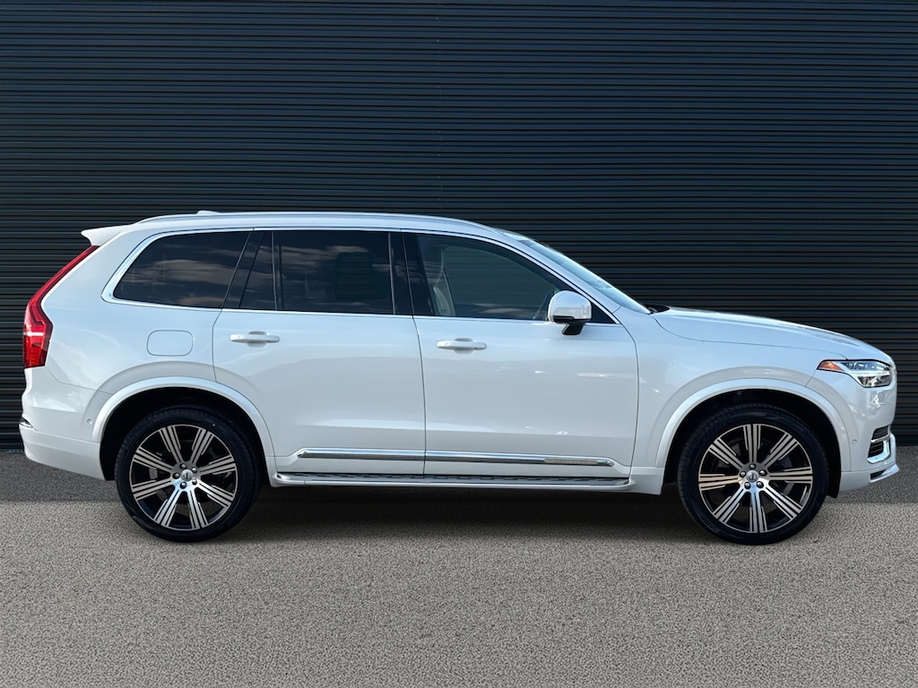 Certified 2023 Volvo XC90 Recharge Plug-In Hybrid Ultimate 6-Seater SUV