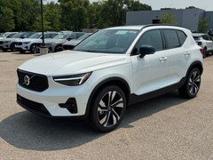 2026 Volvo XC40 B5 Ultra AWD SUV
