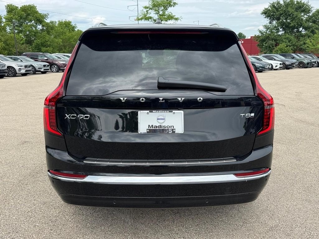 New 2026 Volvo XC90 plug-in hybrid T8 Plus 7-Seater SUV