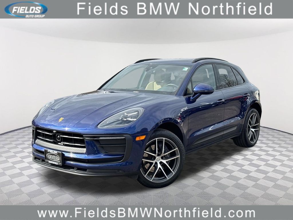 2024 Porsche Macan T's photo