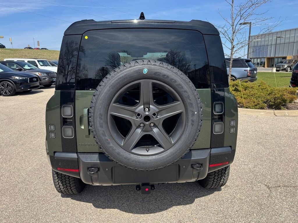 Used 2026 Land Rover Defender 110 X-Dynamic SE SUV