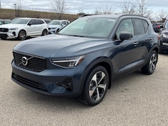2026 Volvo XC40 B5 Plus AWD SUV