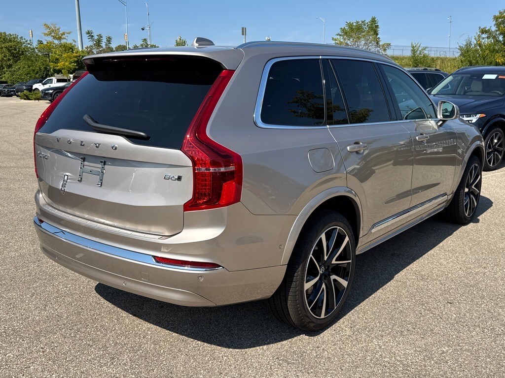 2025 Volvo XC90 Plus photo 3